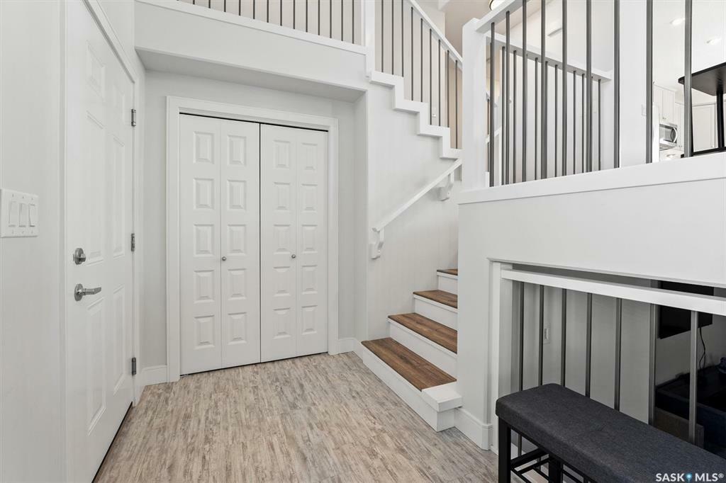 Property Photo:  1356 Parr Hill Drive  SK S0K 2T1 
