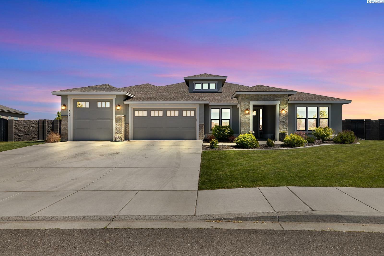 Property Photo:  2160 Skyview Loop  WA 99352 
