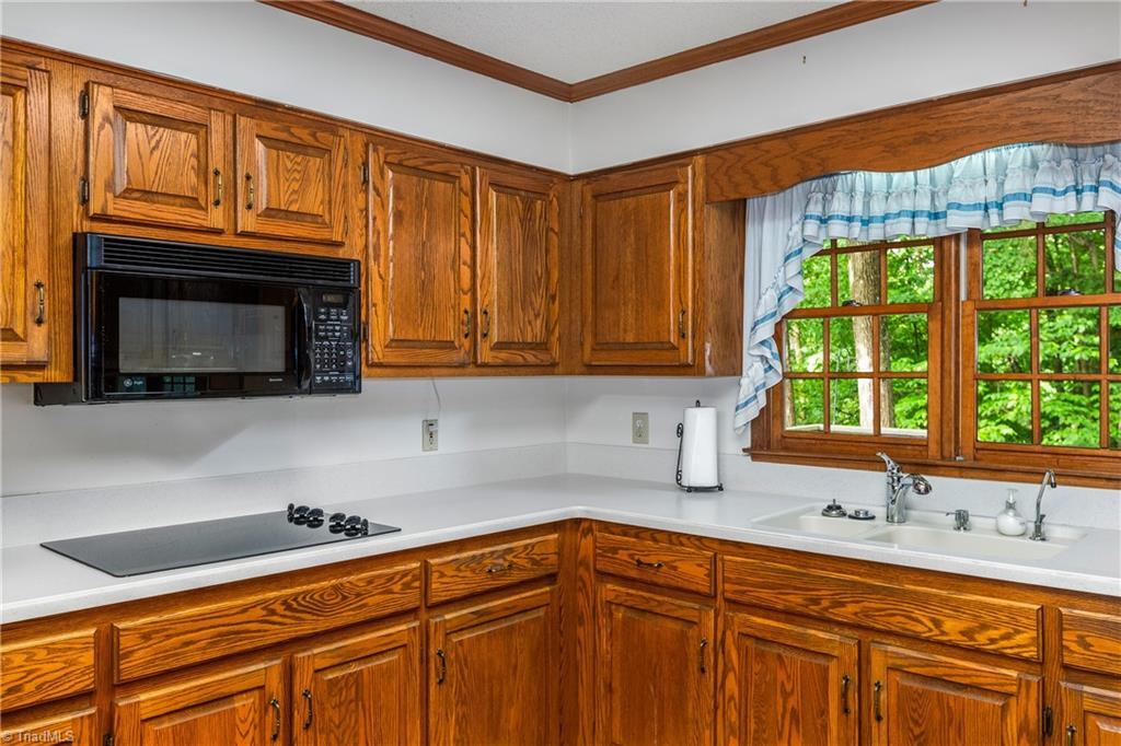 Property Photo: 101 Byrnwood Drive NC 27282