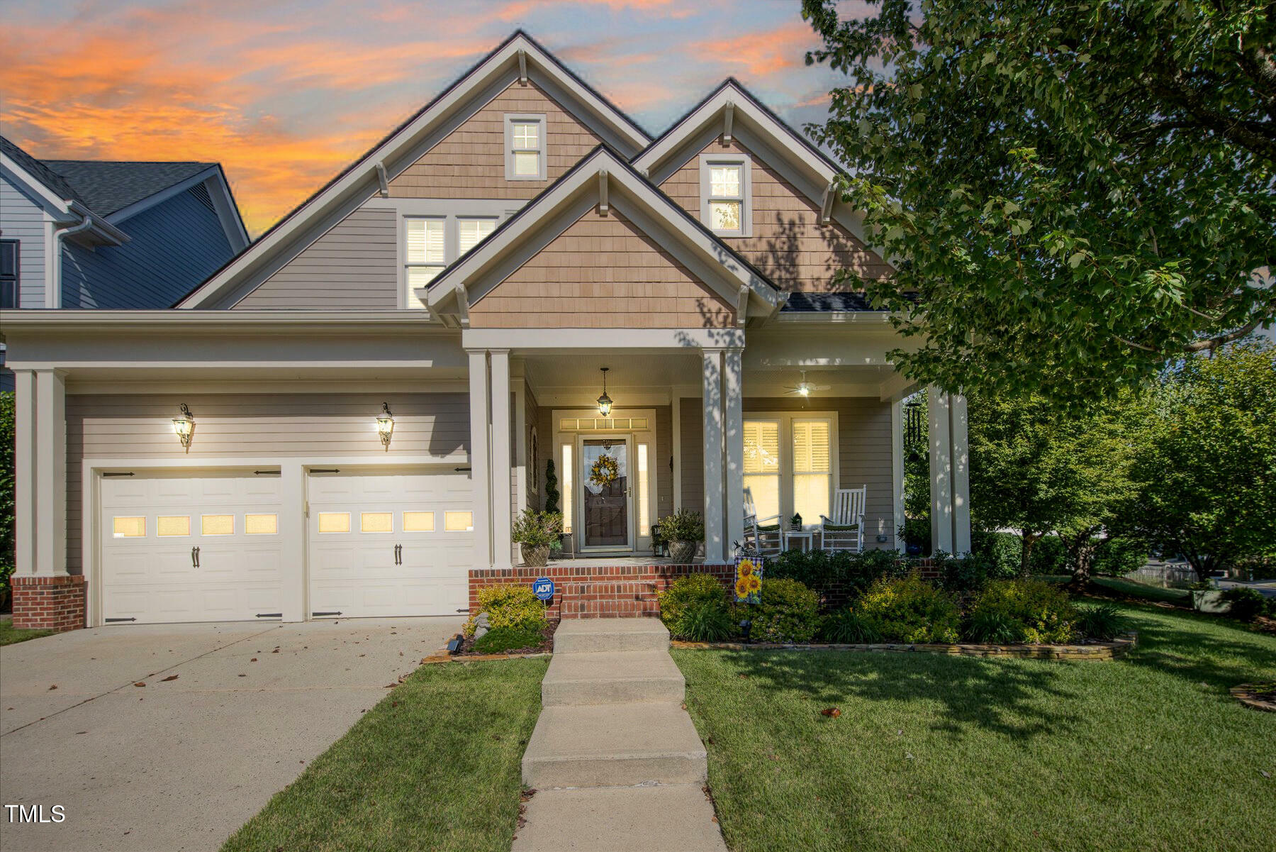 Property Photo: 121 Bridgegate Drive NC 27519