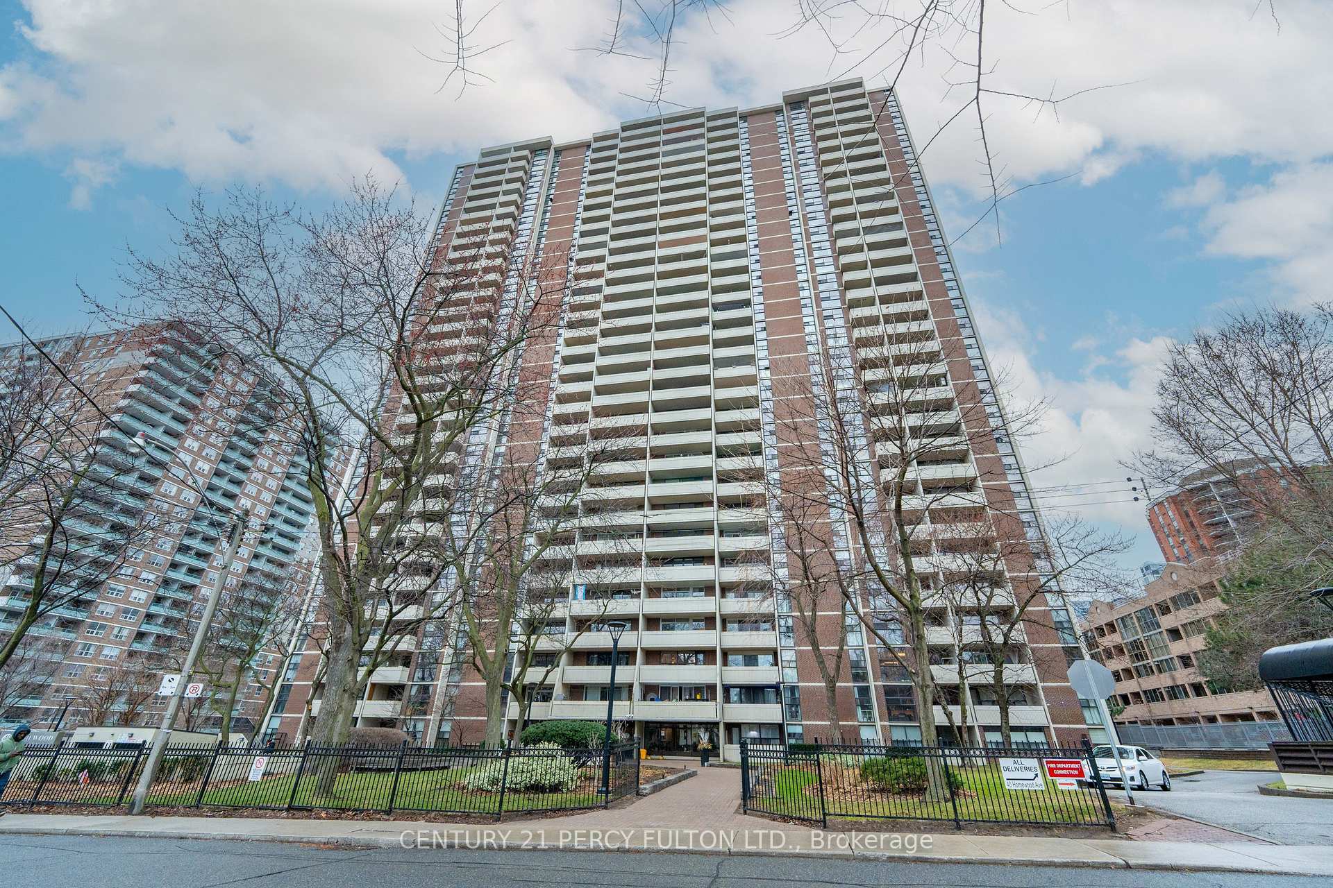 Property Photo: 40 Homewood Avenue 107 ON M4Y 2K2