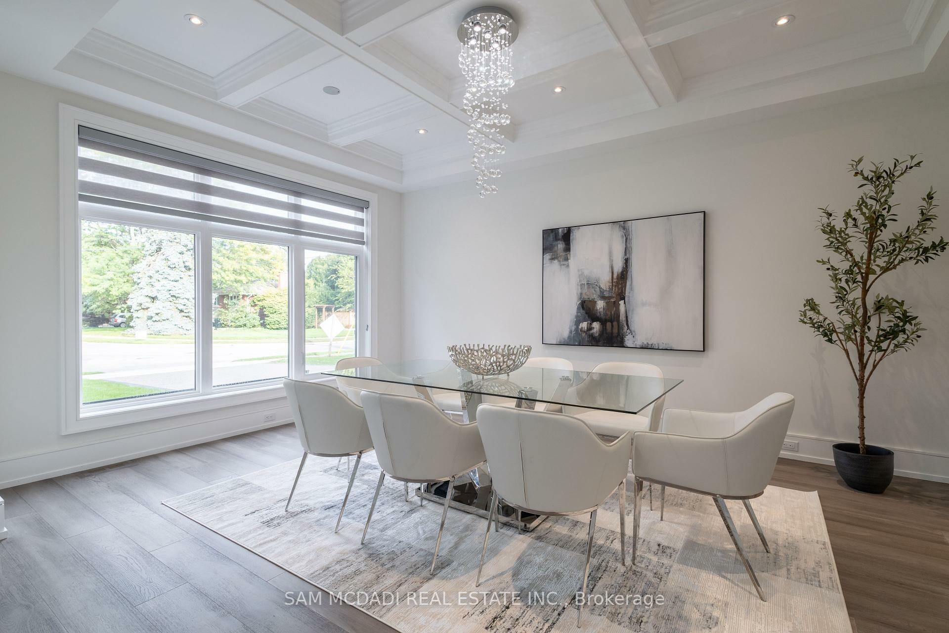 Property Photo: 1615 Petrie Way ON L5J 1G8