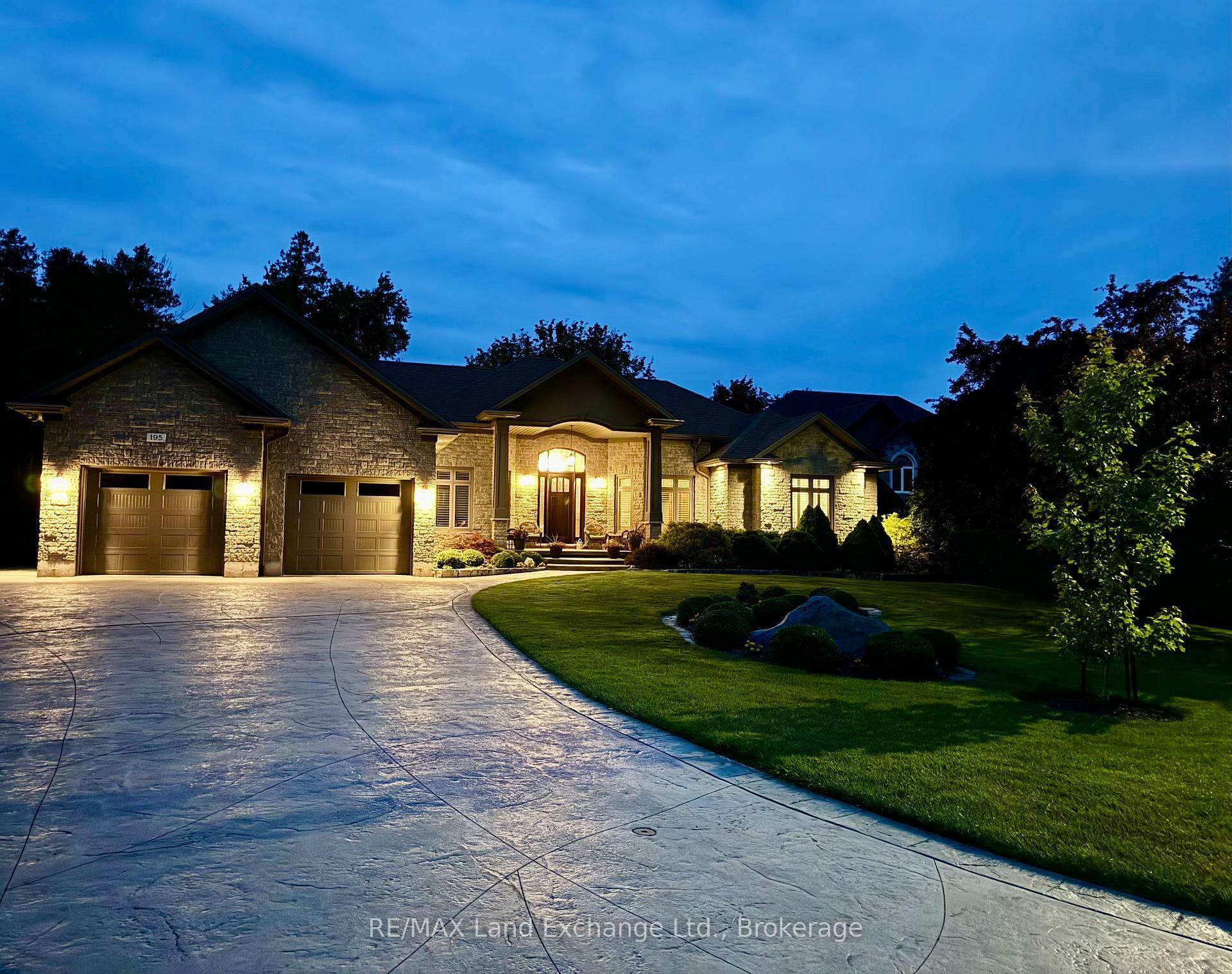 Property Photo: 195 Birchwood Avenue ON N0G 2T0