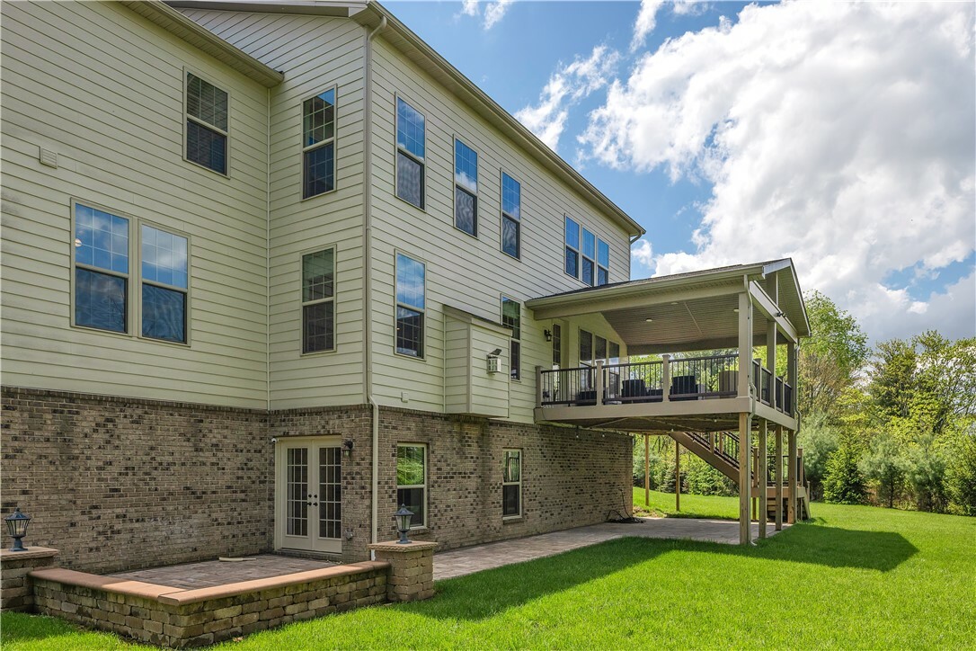 Property Photo: 1765 Stevensan Dr PA 15143