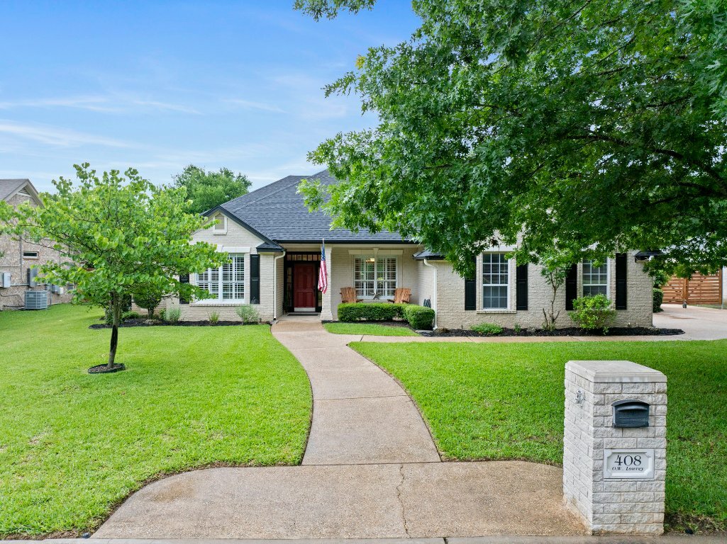 Property Photo: 408 Ow Lowrey TX 76571