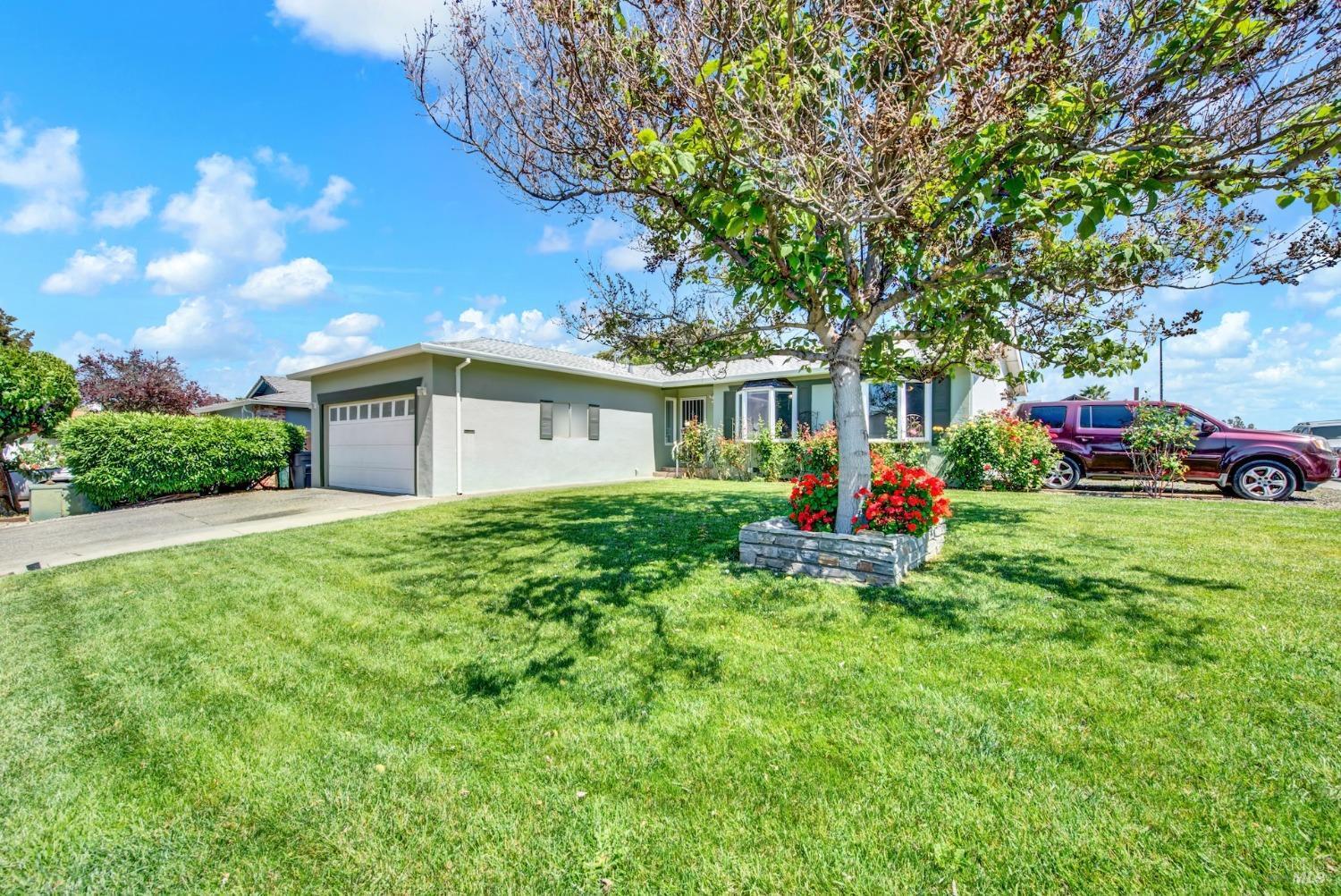 1199 Creekside Drive  Vacaville CA 95687 photo