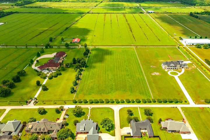 314 Myrtle Grove Dr  Houma LA 70360 photo