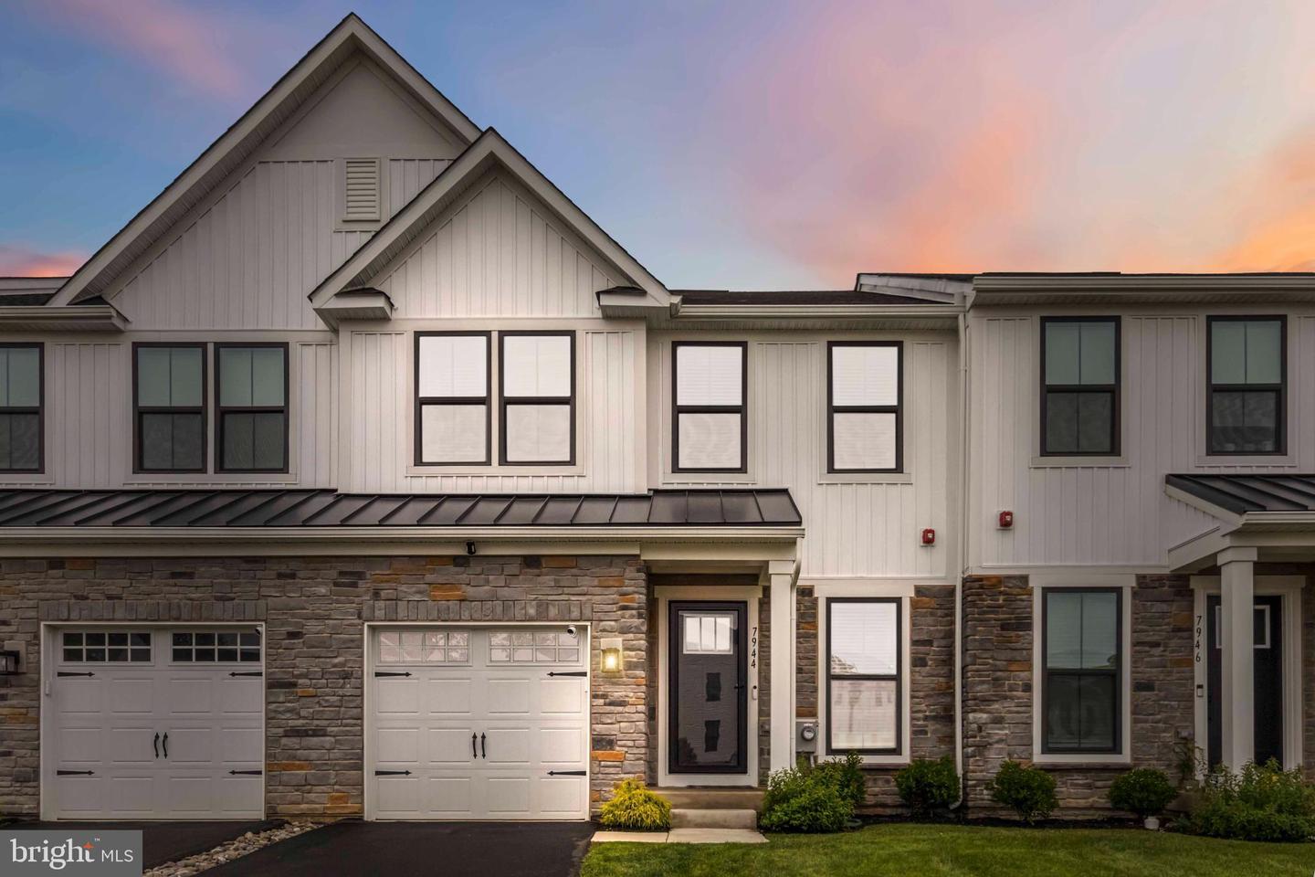 Property Photo: 7944 Milltown Circle PA 19012