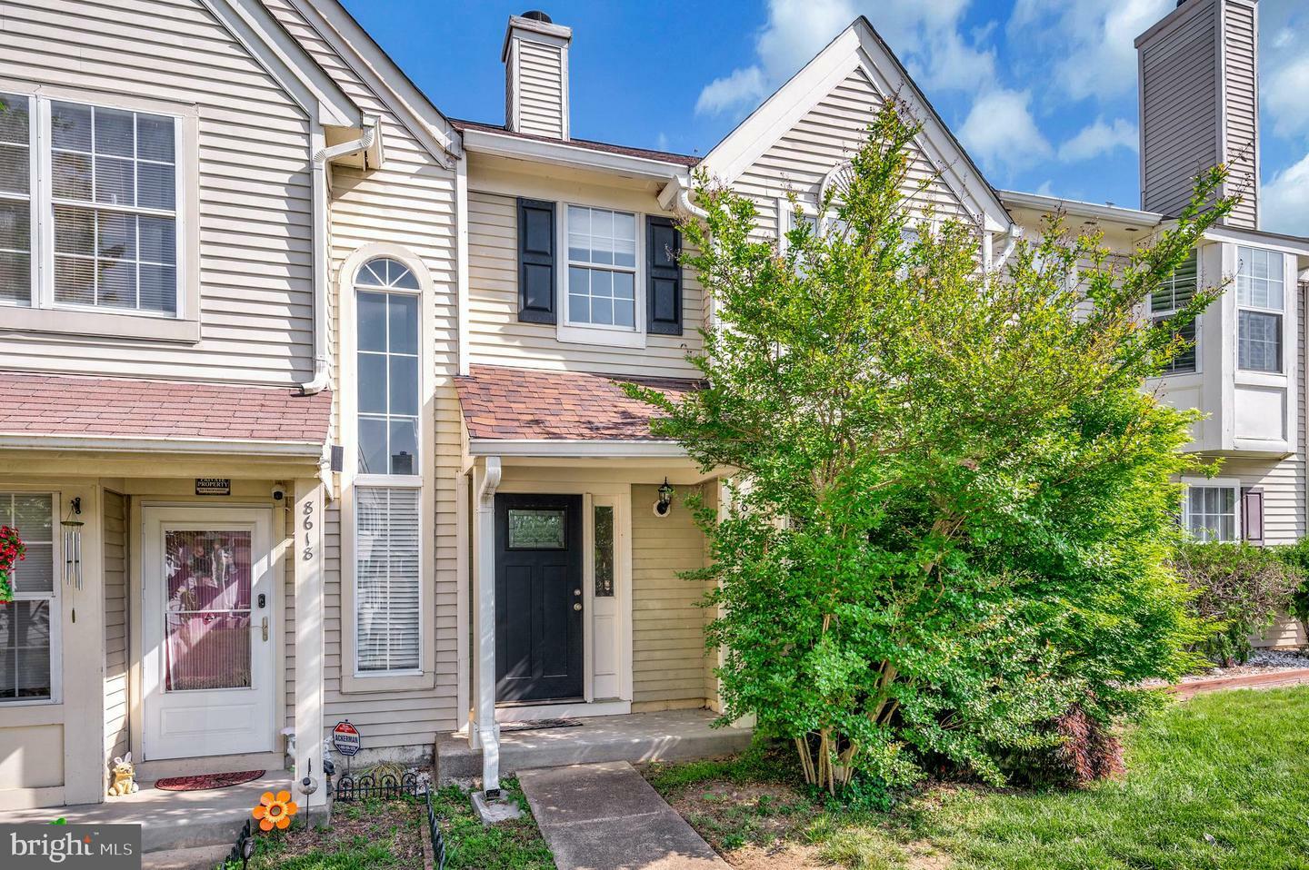 Property Photo: 8616 Venoy Court VA 22309