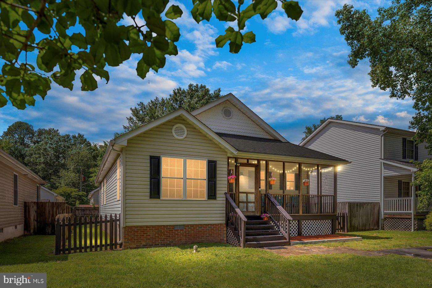 Property Photo:  309 6th Street  VA 22443 