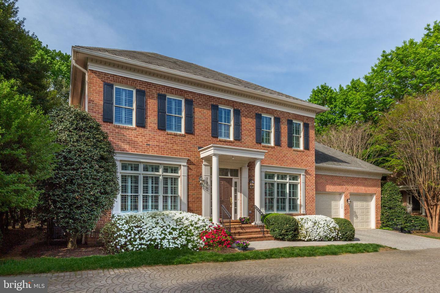 Property Photo: 7927 Sandalfoot Drive MD 20854