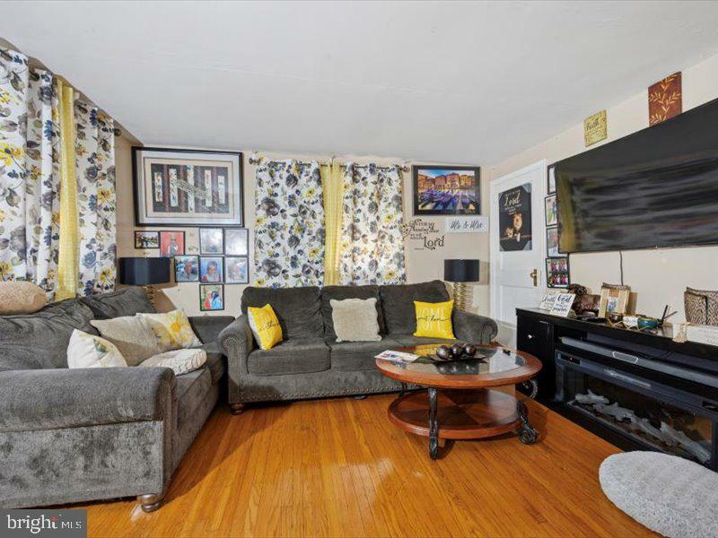 1129 Duncan  Yeadon PA 19050 photo