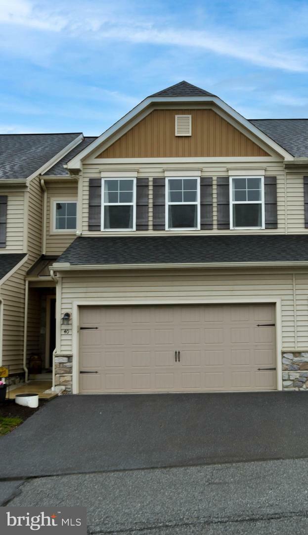 Property Photo: 40 Wexford Court PA 19543