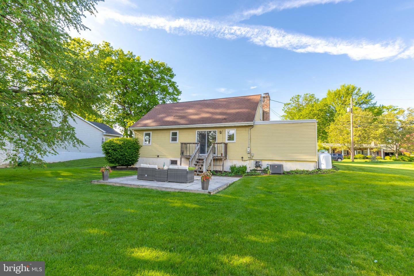 Property Photo: 246 Froelich Avenue PA 17554