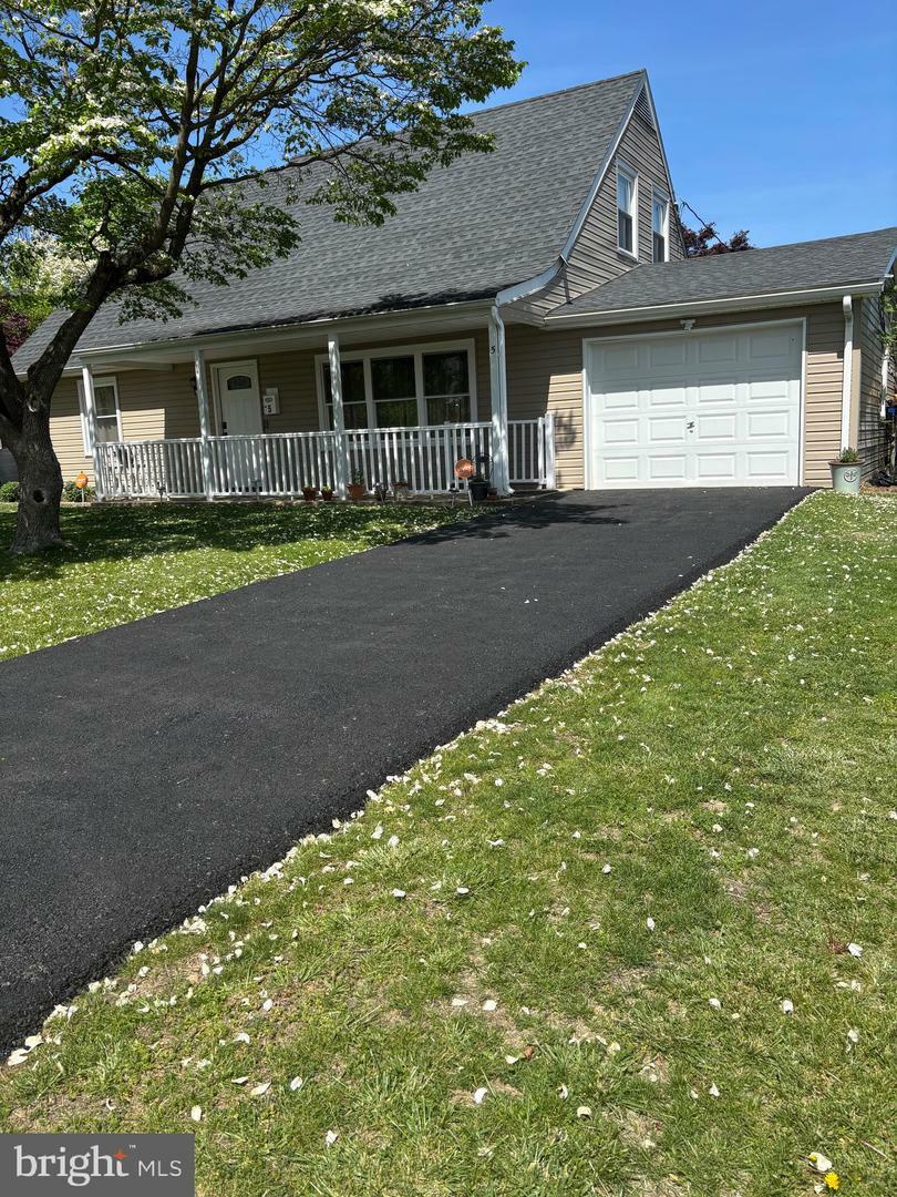Property Photo: 5 Middleton Lane NJ 08046