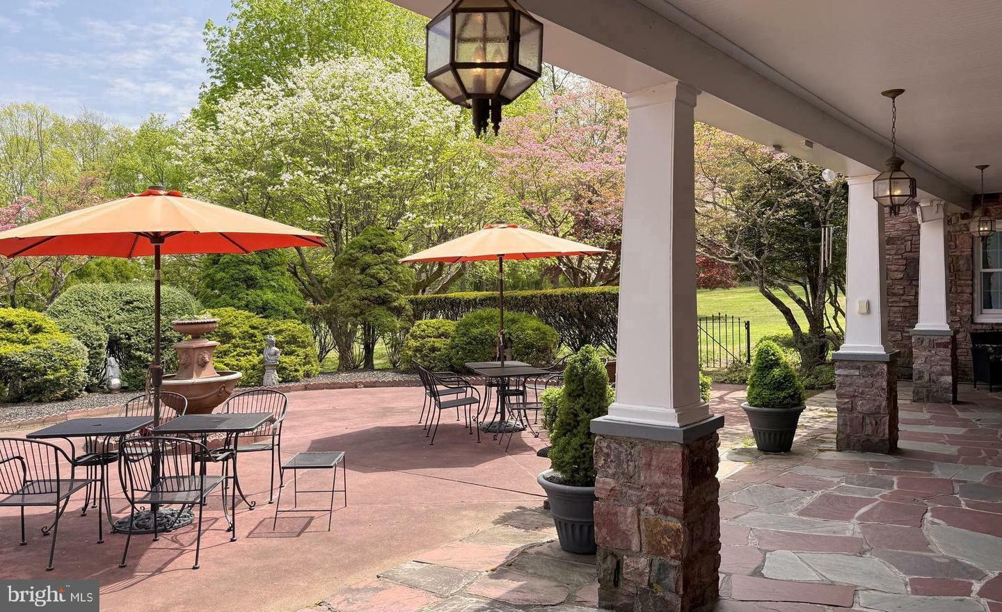 Property Photo: 1410 Bridgeton Hill Road PA 18972