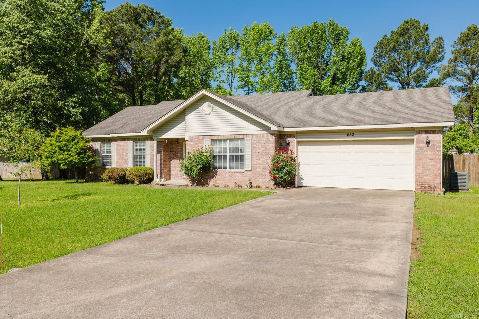 Property Photo: 650 Pearlstone Drive AR 72086