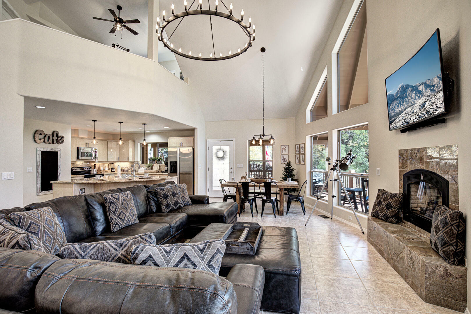 Property Photo: 5204 N Juniper Loop AZ 85544