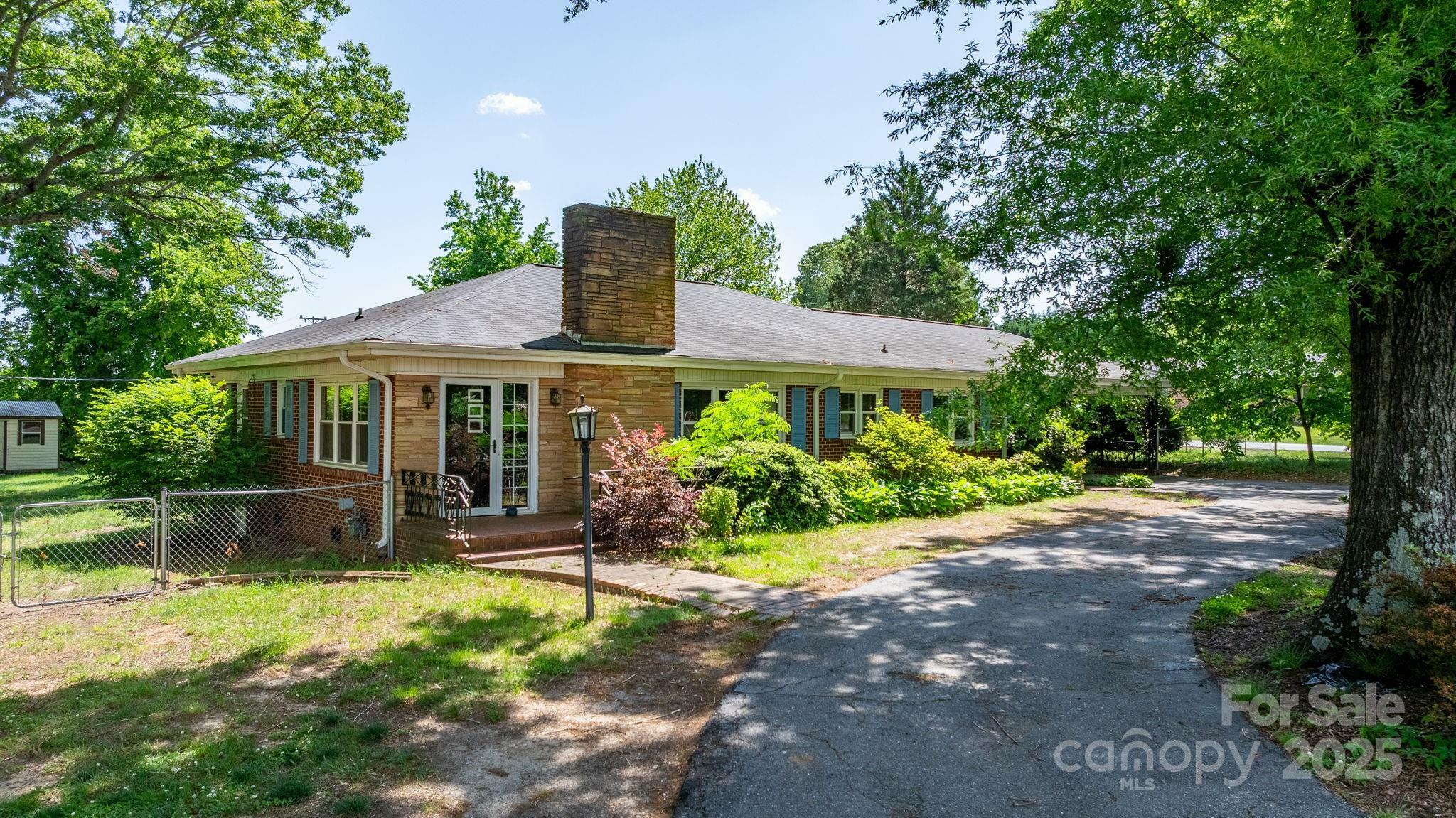 3418 Sulphur Springs Road NE  Hickory NC 28601 photo