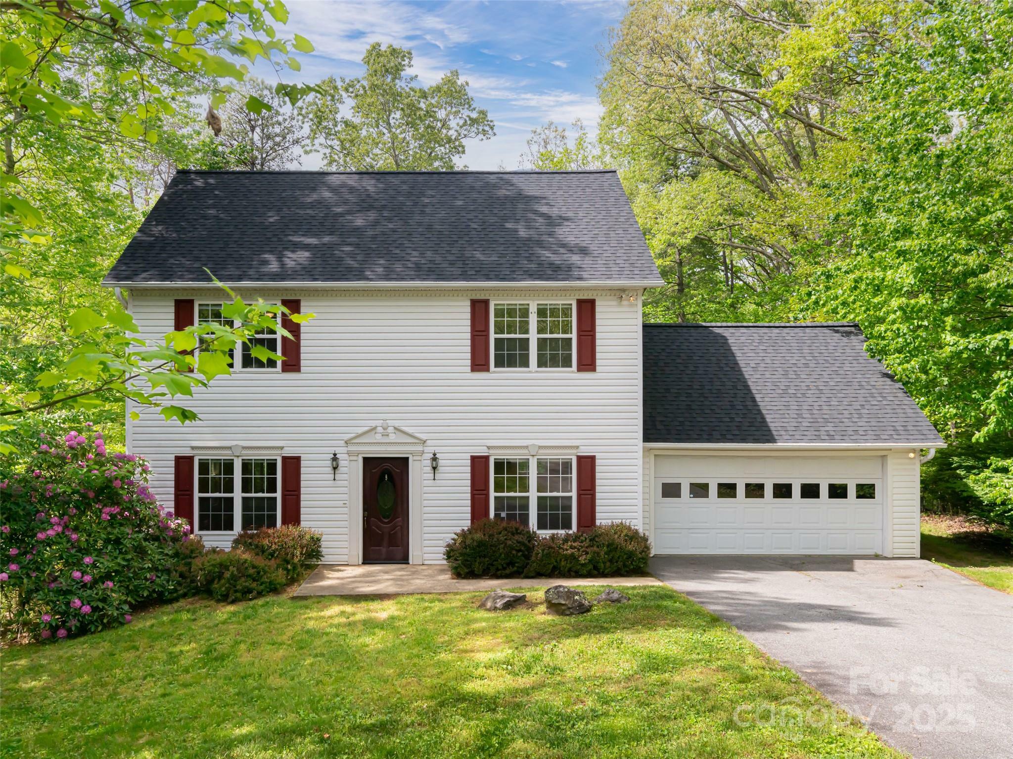 Property Photo: 34 Friendly Way NC 28806