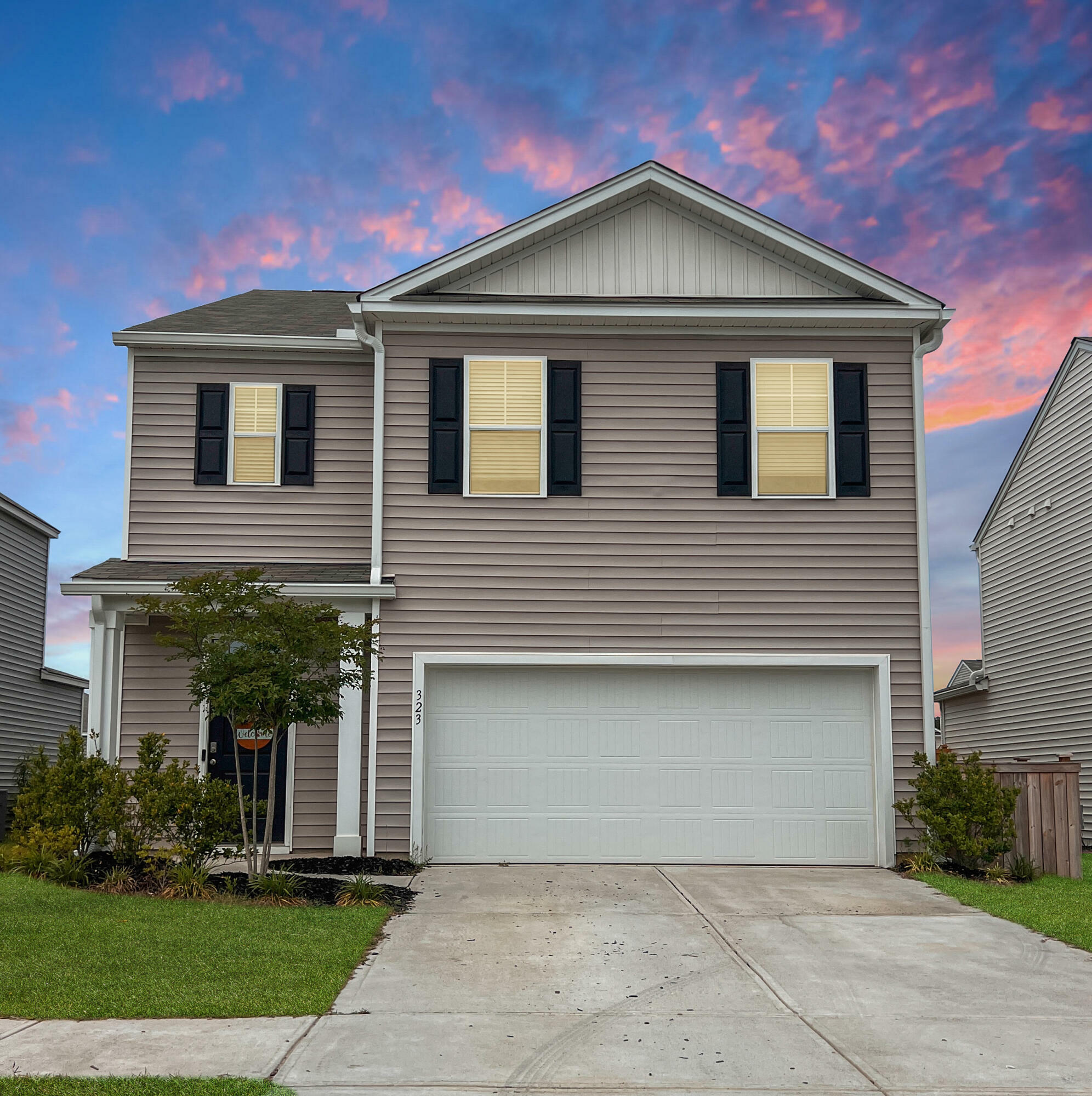 Property Photo: 323 Bear Paw Lane SC 29486