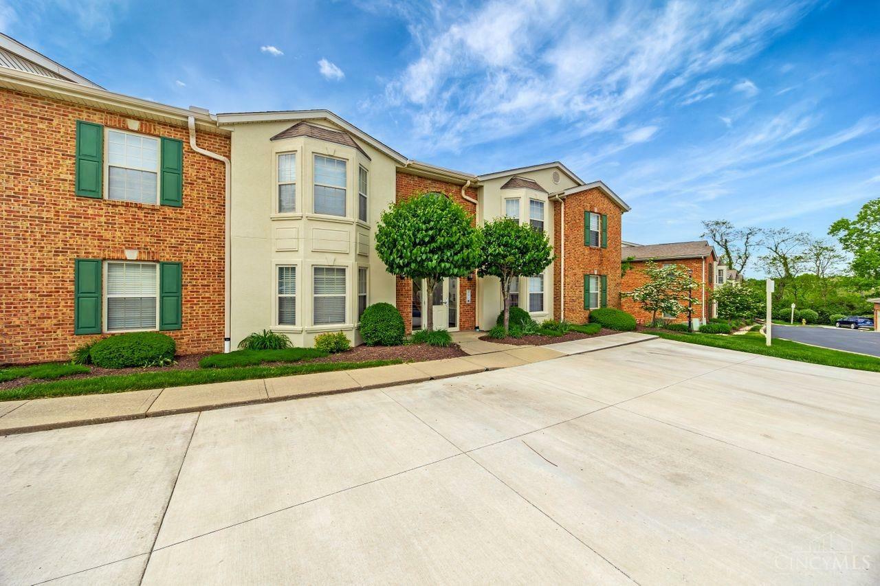 Property Photo: 5483 Asbury Lake Drive OH 45247