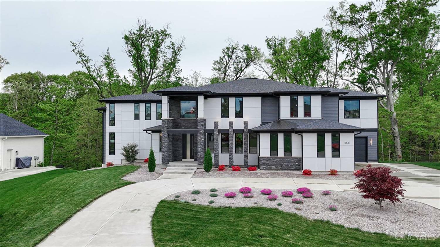 Property Photo: 5641 Melbury Court OH 45040