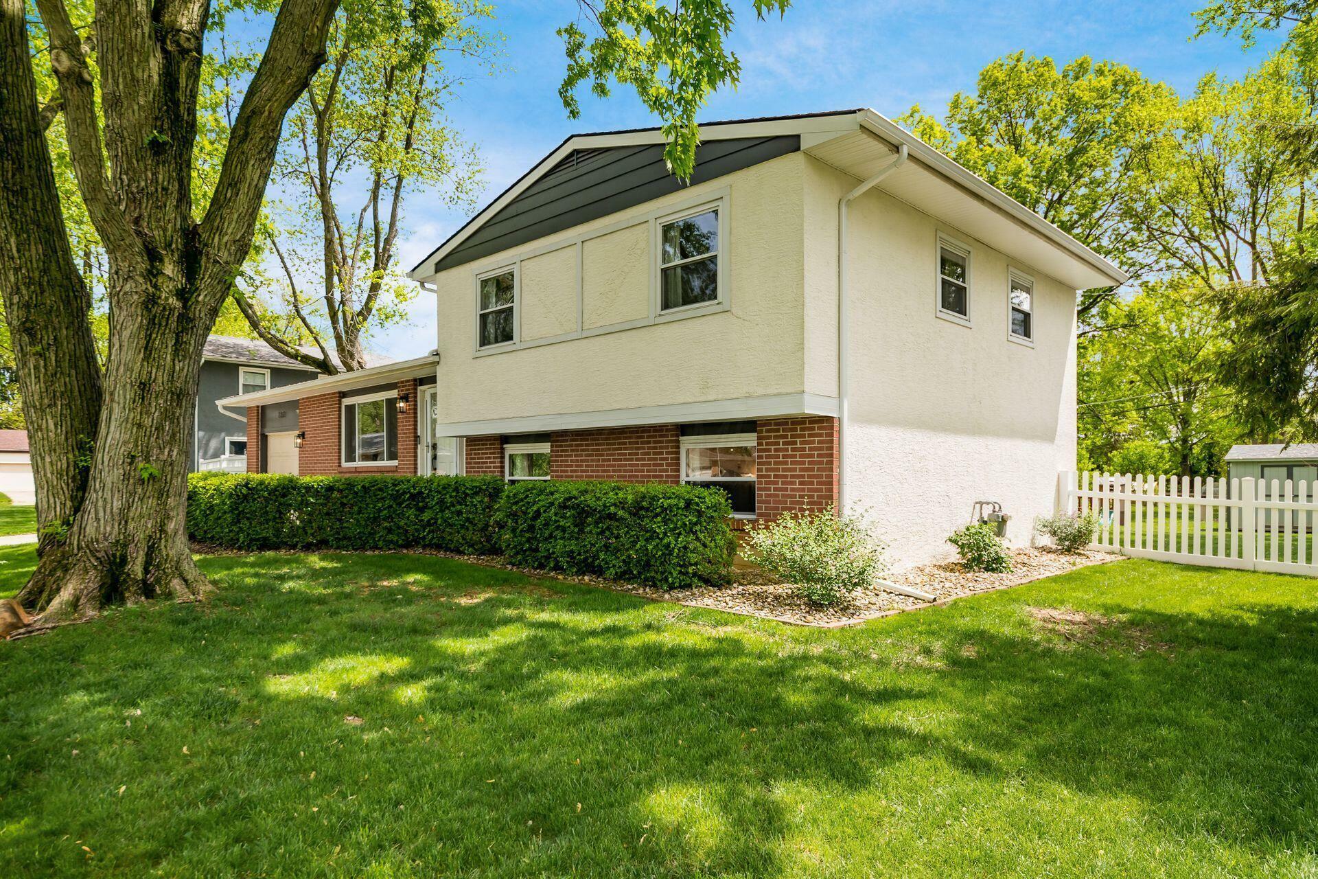 Property Photo: 237 Saint Johns Court OH 43230