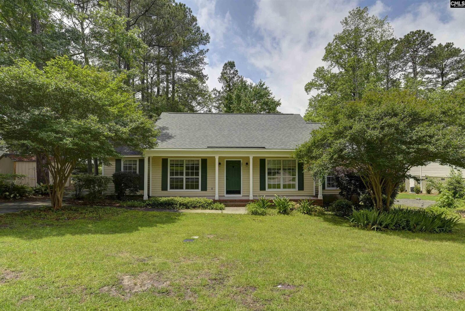 Property Photo:  331 Three Oaks  SC 29073 