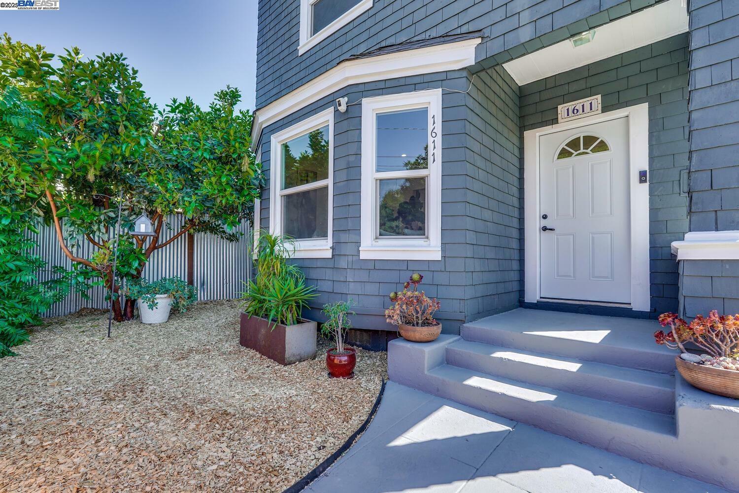 1611 15th Street  Oakland CA 94607 photo
