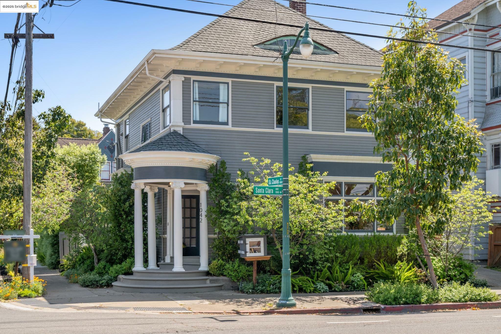 1042 Santa Clara Ave  Alameda CA 94501 photo
