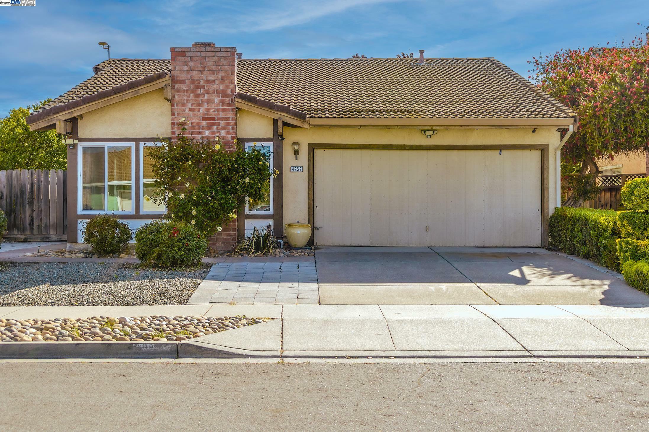 Property Photo: 4959 Friar Ave CA 94555
