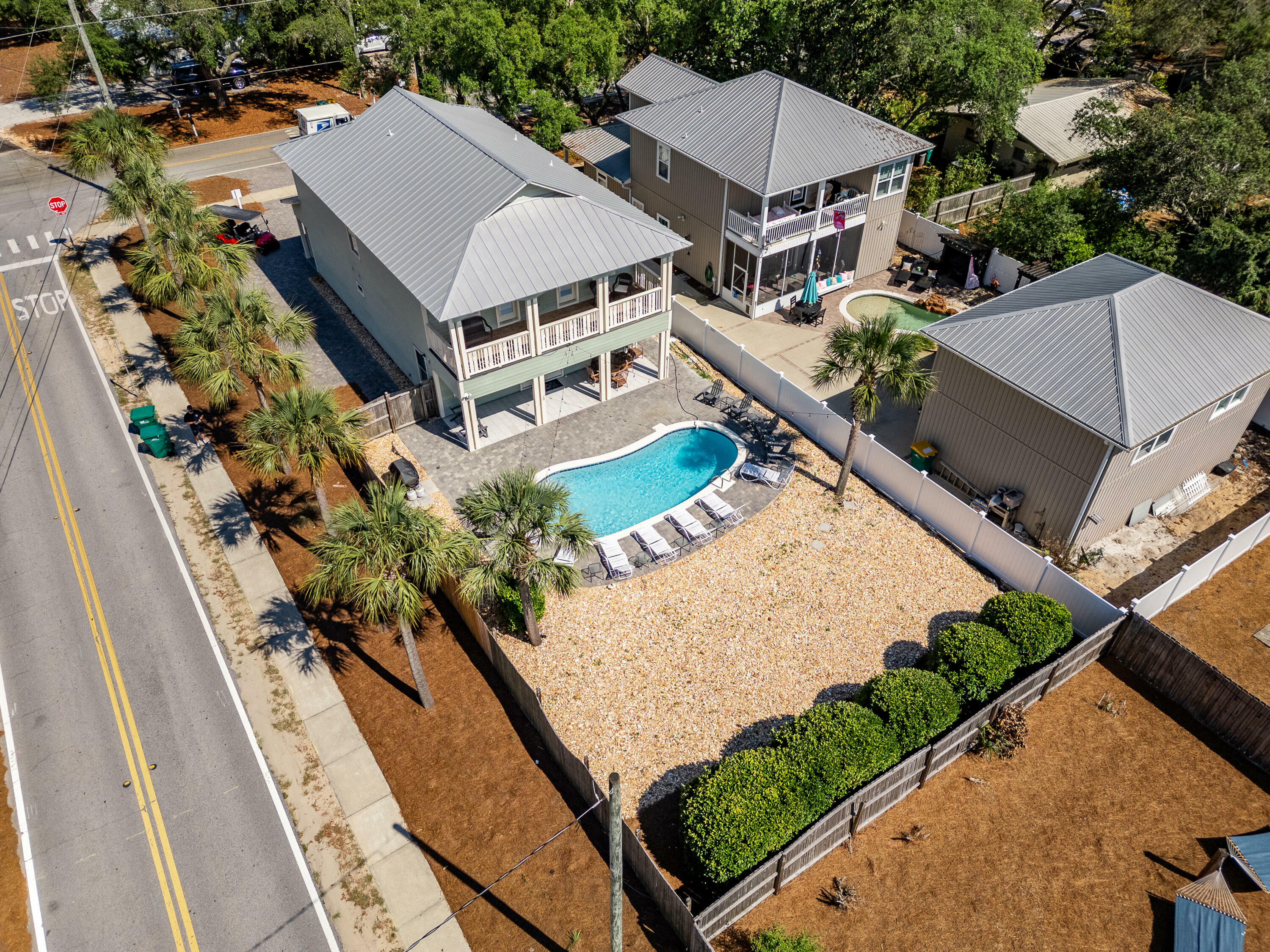 Property Photo: 94 Dolphin Street FL 32541