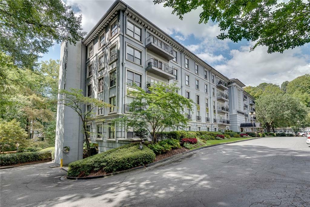 Property Photo: 3203 Lenox Road NE 22 GA 30324