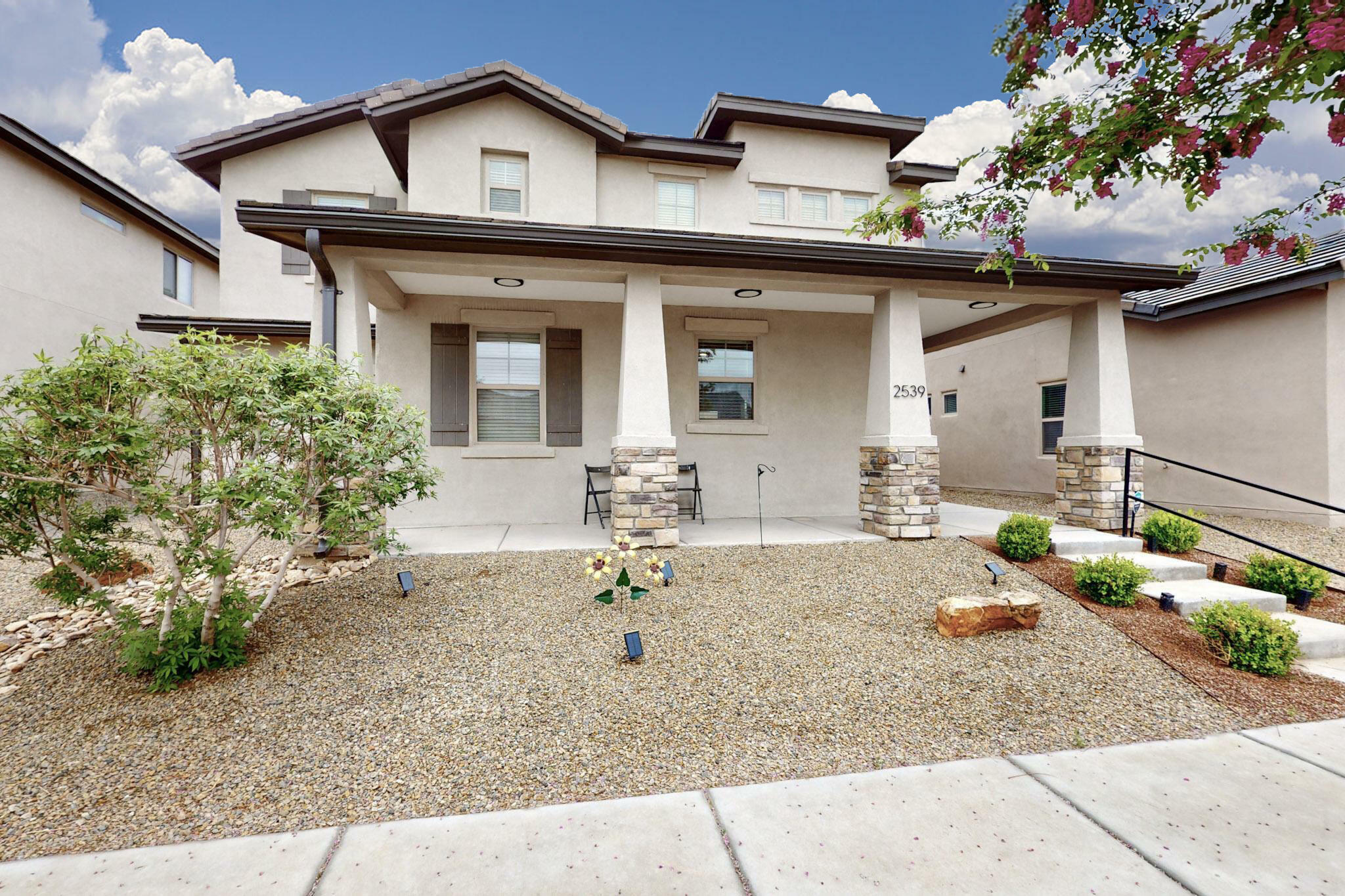 Property Photo: 2539 Stryker Road SE NM 87106