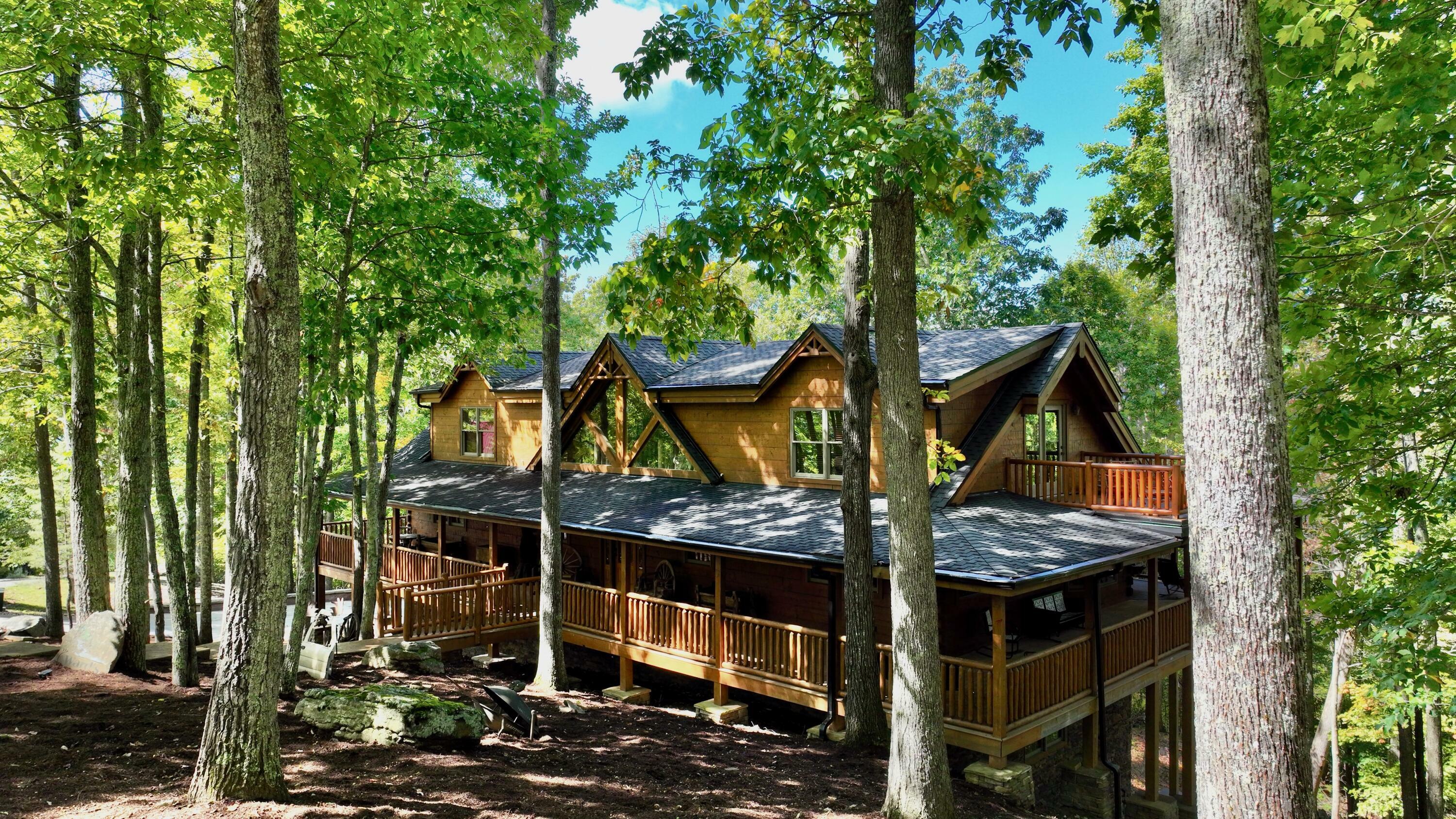 Property Photo: 352 Wildwood Ridge WV 24925