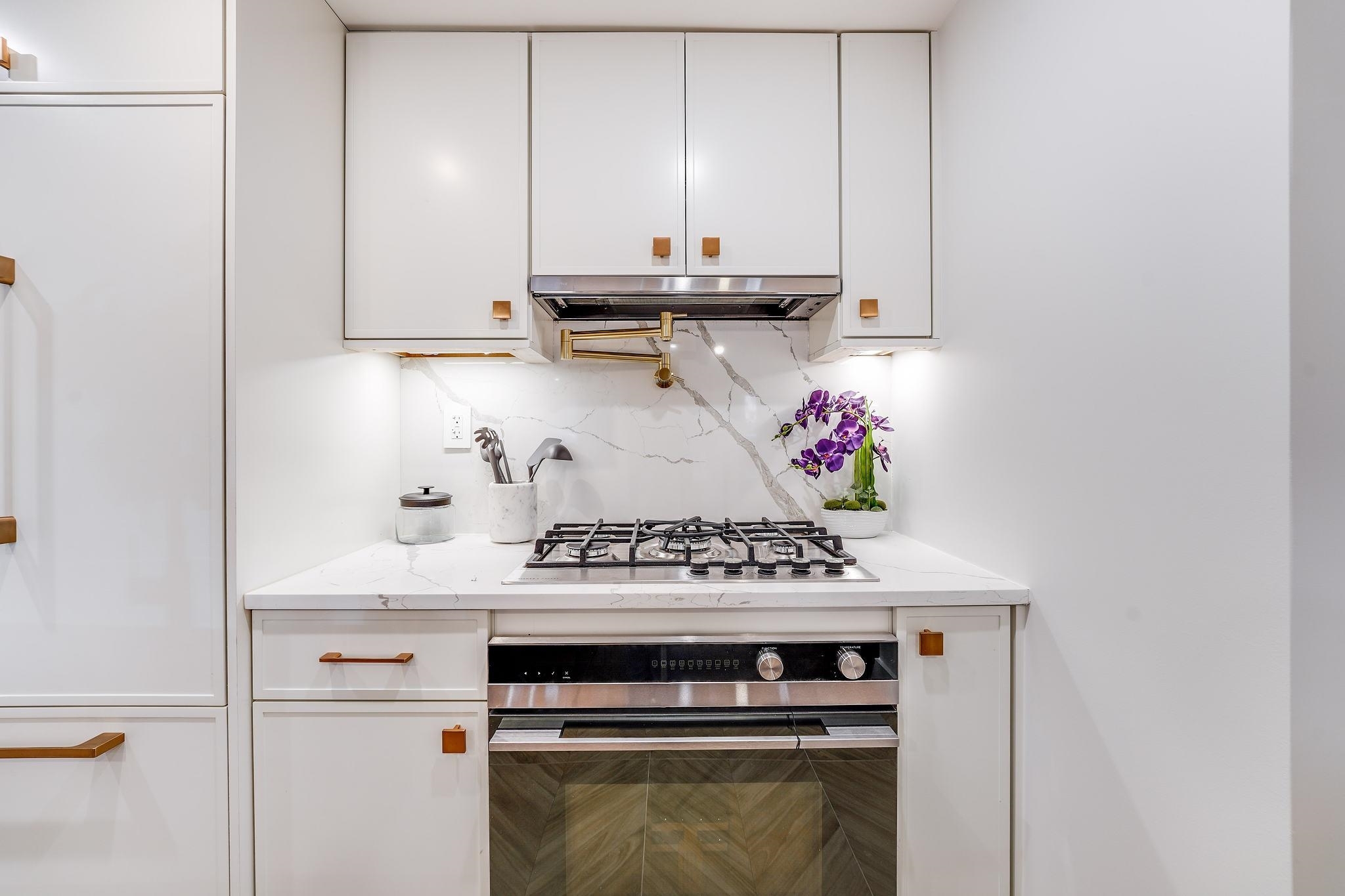 Property Photo: 211 5th St 1L NJ 07302