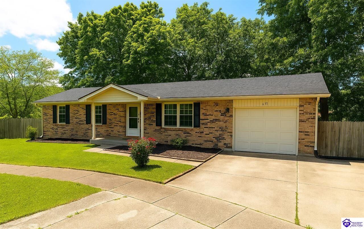 Property Photo: 806 Yates Drive KY 40160