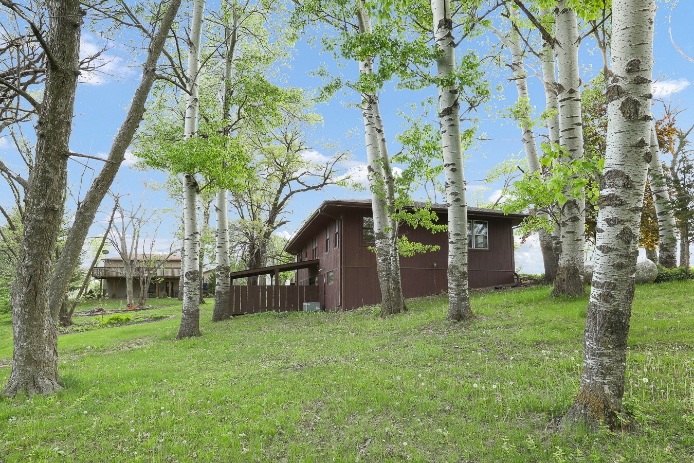 Property Photo: 2226 Idaho Drive IA 50219