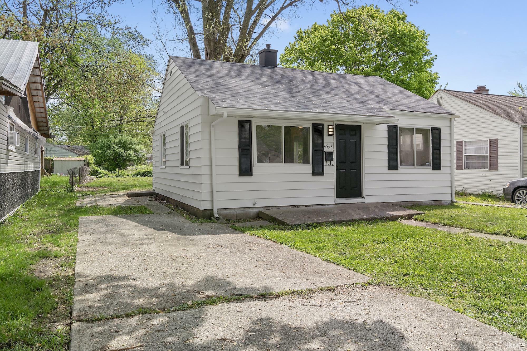 Property Photo: 4533 Reed Street IN 46806-4829