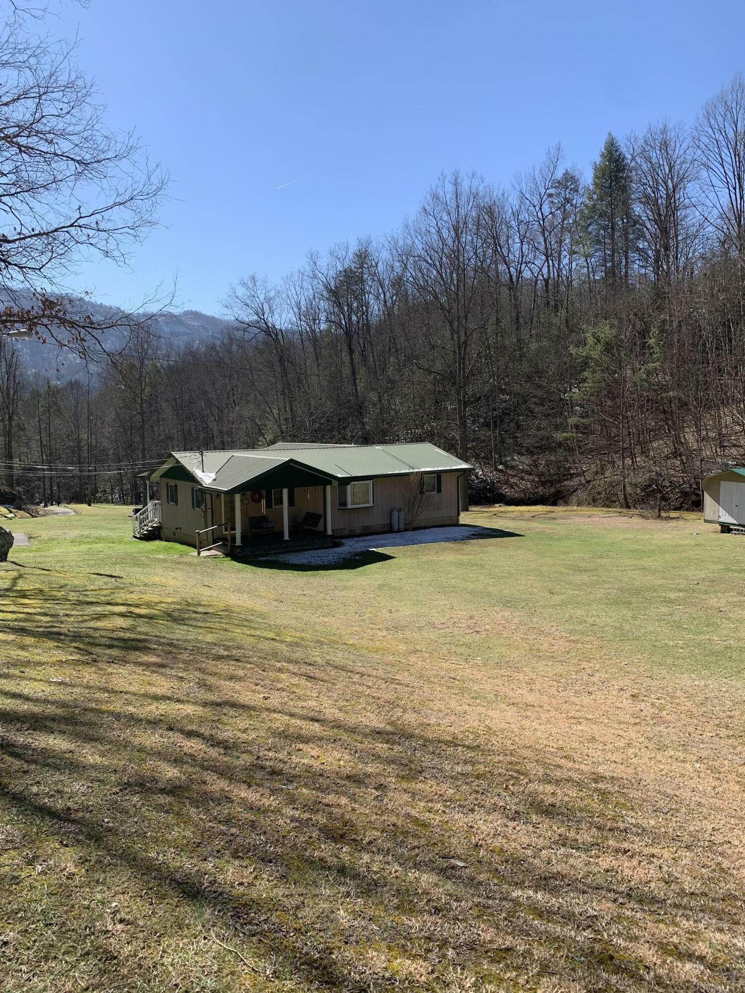 Property Photo: 1016 Montgomery Road KY 40823