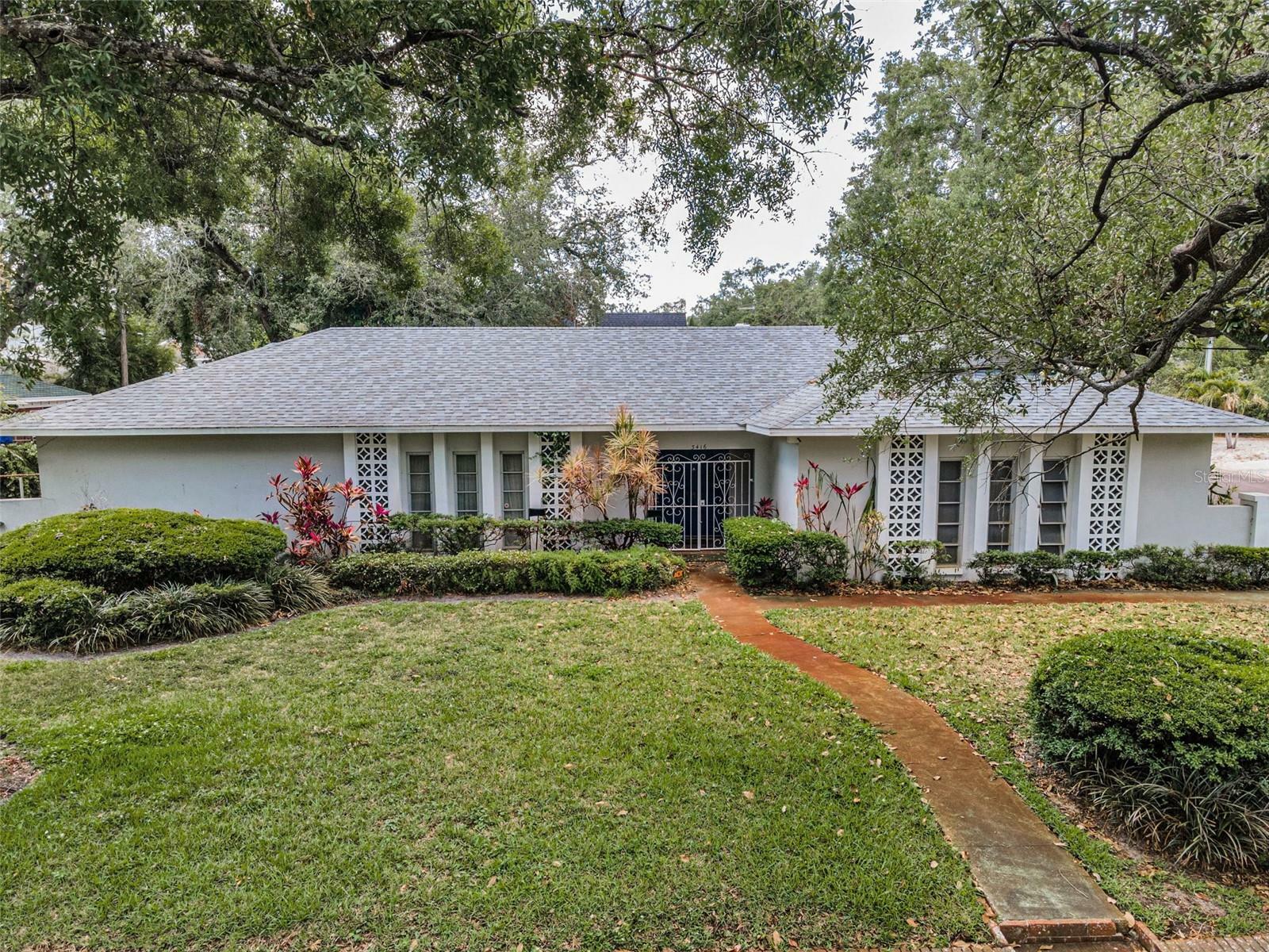 Property Photo: 3416 W Morrison Avenue FL 33629