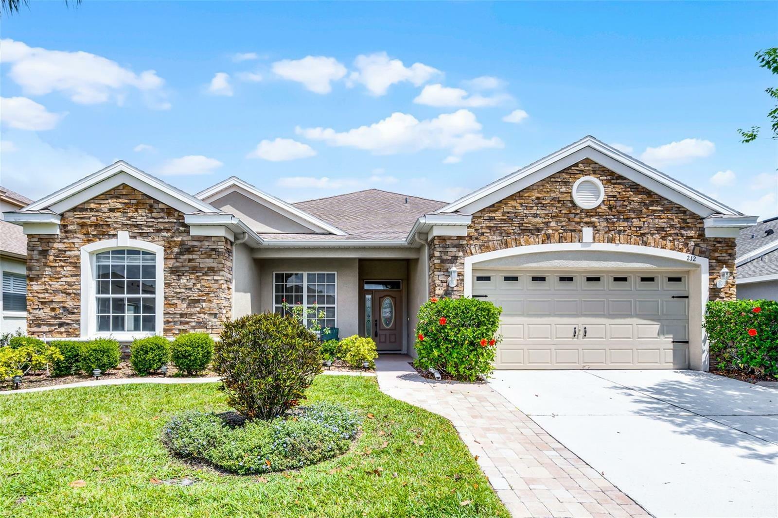 Property Photo: 212 Tavestock Loop FL 32708
