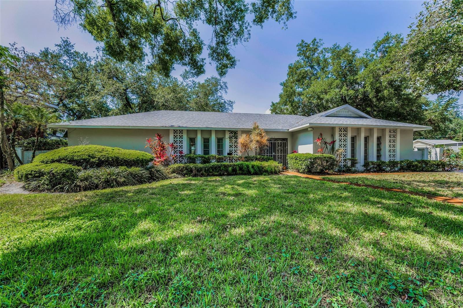 Property Photo: 3416 W Morrison Avenue FL 33629