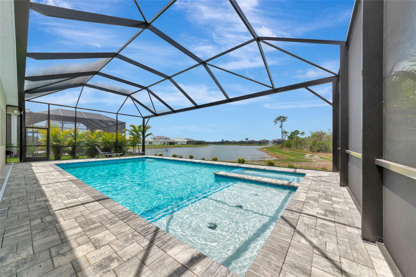Property Photo: 17904 Palmiste Drive FL 34202
