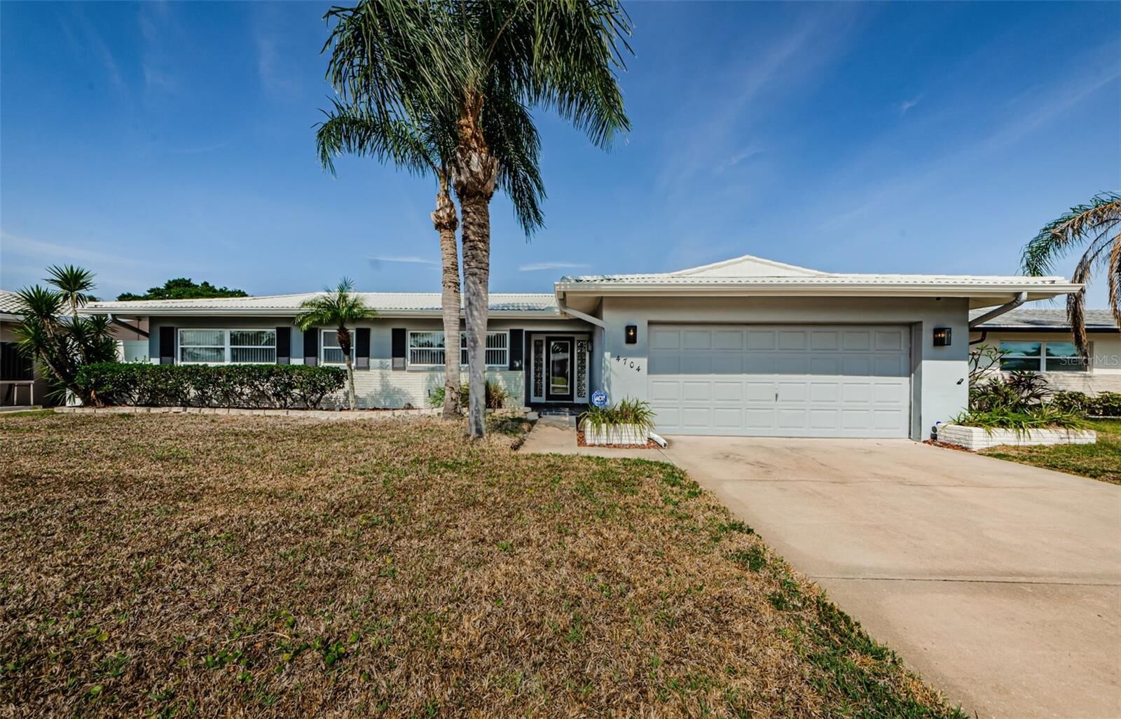 Property Photo: 4704 Shale Place FL 33615