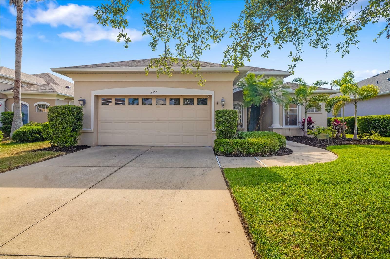 Property Photo: 224 Dahlia Court FL 34212