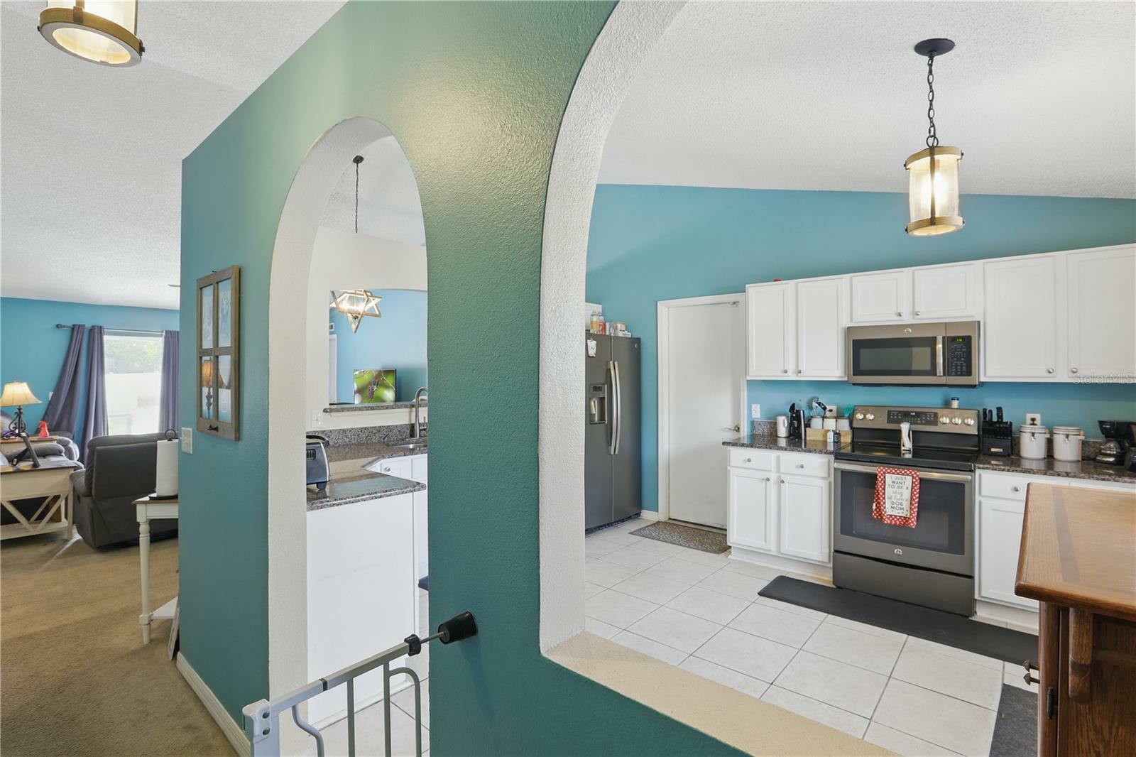 Property Photo: 149 Angeles Road FL 32713