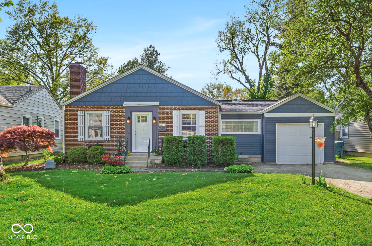 Property Photo: 5504 Indianola Avenue IN 46220