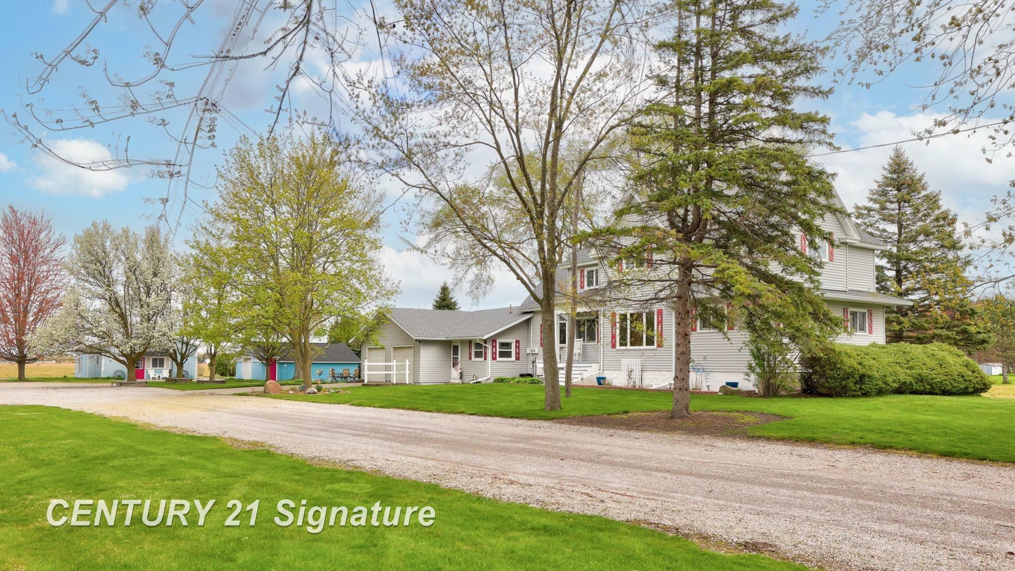 Property Photo: 919 E Salzburg Road MI 48706